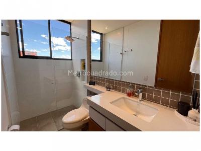 Apartamento de 3 alcobas en venta en El Poblado, Medellín, 248 m² · foto 18 de 20