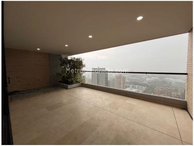 Apartamento de 3 alcobas en venta en Santa Maria De Los Angeles, Medellín, 205 m² · foto 3 de 20
