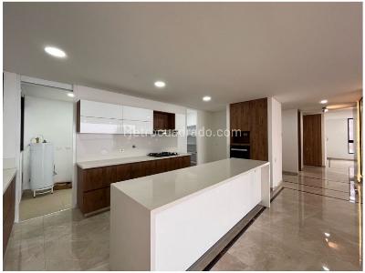 Apartamento de 3 alcobas en venta en Santa Maria De Los Angeles, Medellín, 205 m² · foto 4 de 20
