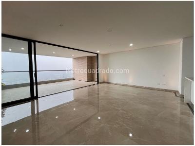 Apartamento de 3 alcobas en venta en Santa Maria De Los Angeles, Medellín, 205 m² · foto 18 de 20