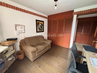 Apartamento en venta en El Poblado, Medellín · foto 11 de 20