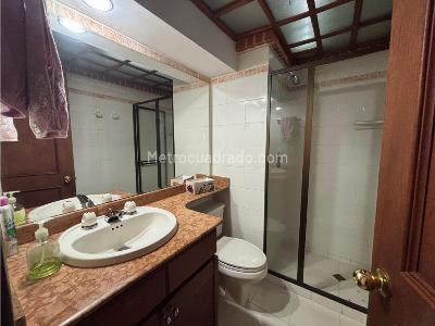 Apartamento en venta en El Poblado, Medellín · foto 19 de 20