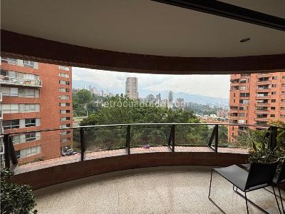 Apartamento en venta en El Poblado, Medellín · foto 2 de 20