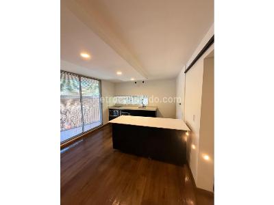 Apartaestudio en venta en Castropol, Medellín, 57 m² · foto 9 de 20