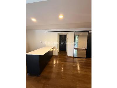 Apartaestudio en venta en Castropol, Medellín, 57 m² · foto 13 de 20