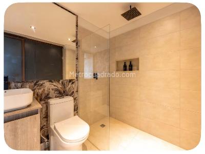 Apartamento de 1 alcoba en venta en Laureles, Medellín, 63 m² · foto 10 de 15