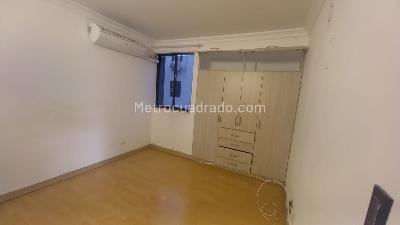 Apartamento de 3 alcobas en venta en Cristobal Colon, Cali, 61 m² · foto 9 de 18