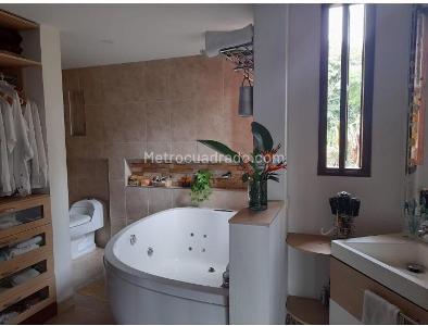 Apartamento de 3 alcobas en venta en Bellavista, Cali, 119 m² · foto 11 de 17