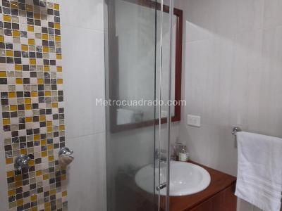 Apartamento de 3 alcobas en venta en Bellavista, Cali, 119 m² · foto 5 de 17