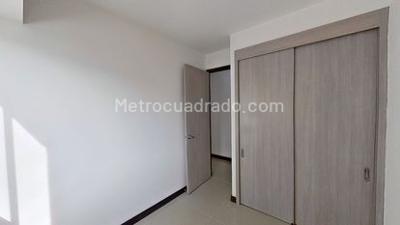 Apartamento de 3 alcobas en venta en Hacienda Niquia, Bello, 71 m² · foto 15 de 20