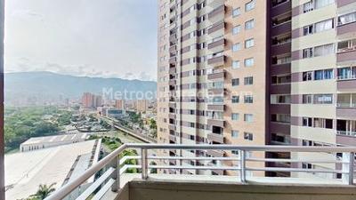 Apartamento de 3 alcobas en venta en Hacienda Niquia, Bello, 71 m² · foto 12 de 20