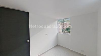 Apartamento de 3 alcobas en venta en Peña Verde, Bello, 55 m² · foto 9 de 16