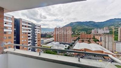 Apartamento de 3 alcobas en venta en Ceiba Del Norte, Bello, 76 m² · foto 5 de 15