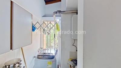 Apartamento de 2 alcobas en venta en La Castellana, Medellín, 65 m² · foto 8 de 15