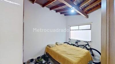 Apartamento de 2 alcobas en venta en La Castellana, Medellín, 65 m² · foto 9 de 15