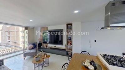 Apartamento en venta en La Castellana, Medellín · foto 2 de 11
