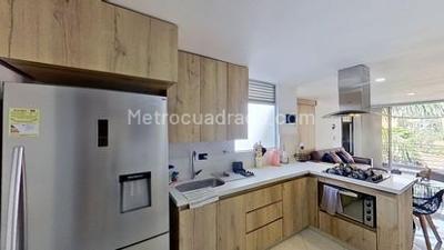 Apartamento en venta en La Castellana, Medellín · foto 5 de 11
