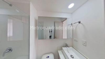 Apartamento de 2 alcobas en venta en Plaza Fabricato, Bello, 55 m² · foto 12 de 18