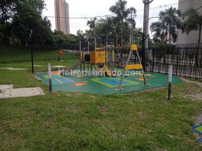 Apartamento de 2 alcobas en venta en Plaza Fabricato, Bello, 55 m² · foto 16 de 18