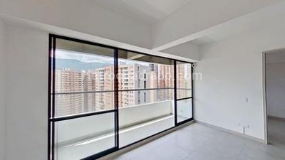 Apartamento de 2 alcobas en venta en Plaza Fabricato, Bello, 55 m² · foto 4 de 18