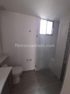 Apartamento de 3 alcobas en venta en Roterdam, Bello, 89 m² · foto 11 de 12