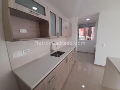 Apartamento de 3 alcobas en venta en Roterdam, Bello, 89 m² · foto 4 de 12