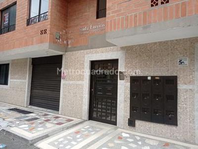 Apartamento de 2 alcobas en venta en Laureles, Medellín, 62 m² · foto 2 de 15