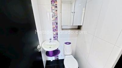 Apartamento de 3 alcobas en venta en Roblealto, Medellín, 38 m² · foto 2 de 18