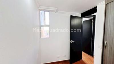 Apartamento de 3 alcobas en venta en Roblealto, Medellín, 38 m² · foto 4 de 18