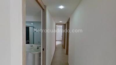 Apartamento de 3 alcobas en venta en Machado, Bello, 63 m² · foto 12 de 20