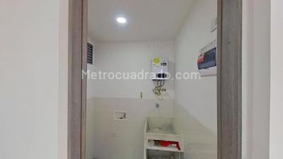 Apartamento de 3 alcobas en venta en Santa Ana, Bello, 66 m² · foto 13 de 17