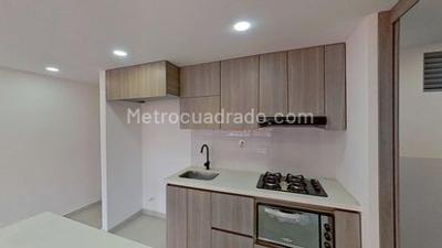 Apartamento de 3 alcobas en venta en Santa Ana, Bello, 66 m² · foto 14 de 17