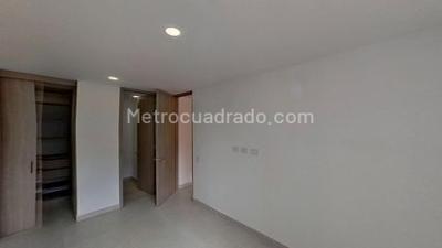 Apartamento de 3 alcobas en venta en Santa Ana, Bello, 66 m² · foto 7 de 17
