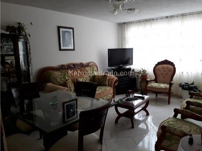 Casa de 5 alcobas en venta en Roma, Bogotá, 240 m² · foto 12 de 20