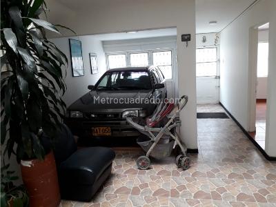 Casa de 5 alcobas en venta en Roma, Bogotá, 240 m² · foto 15 de 20