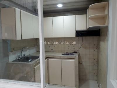 Casa de 5 alcobas en venta en Roma, Bogotá, 240 m² · foto 18 de 20