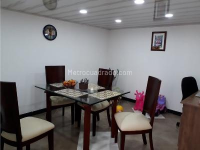 Casa de 5 alcobas en venta en Roma, Bogotá, 240 m² · foto 6 de 20