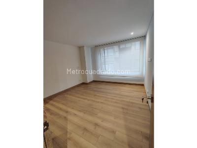 Apartamento de 2 alcobas en venta en Santa Barbara Occidental, Bogotá, 83 m² · foto 11 de 16