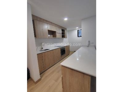 Apartamento de 2 alcobas en venta en Santa Barbara Occidental, Bogotá, 83 m² · foto 8 de 16