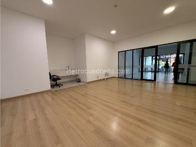 Apartaestudio en venta en Santa Barbara Occidental, Bogotá, 40 m² · foto 3 de 15