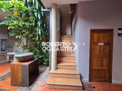 Casa de 5 alcobas en venta en Sotomayor, Bucaramanga, 393 m² · foto 5 de 20