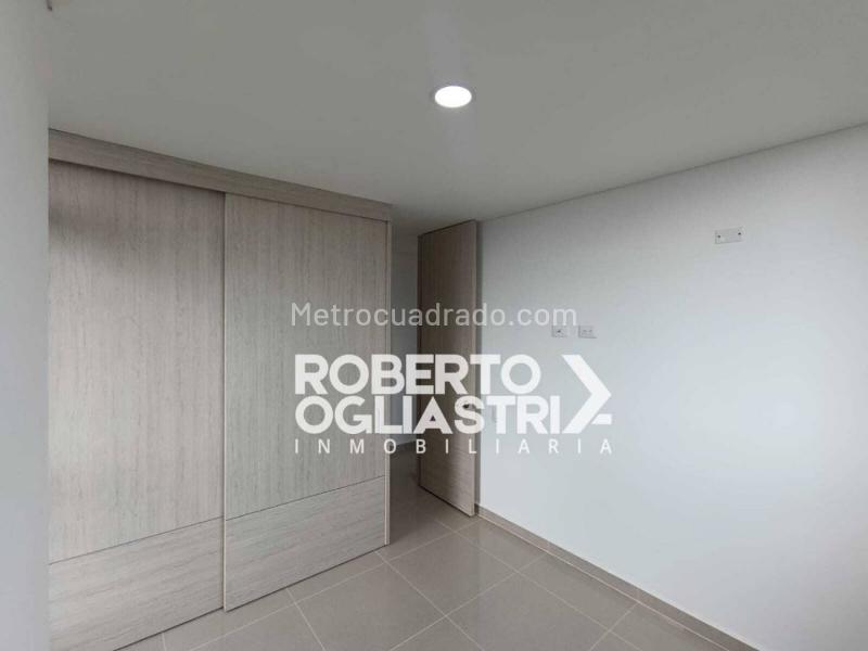 Apartamento en Arriendo, Puerta Del Sol, Bucaramanga - Więcej