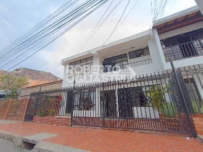 Appartament ta' 4 kamra, 159 m²