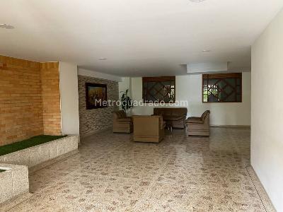 Apartamento de 3 alcobas en venta en Canaveral, Floridablanca, 131 m² · foto 2 de 20