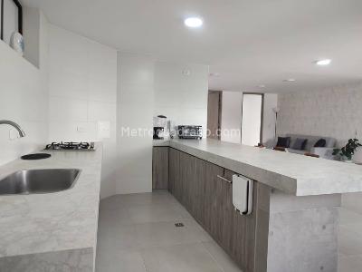 Apartamento de 3 alcobas en venta en Canaveral, Floridablanca, 131 m² · foto 9 de 20