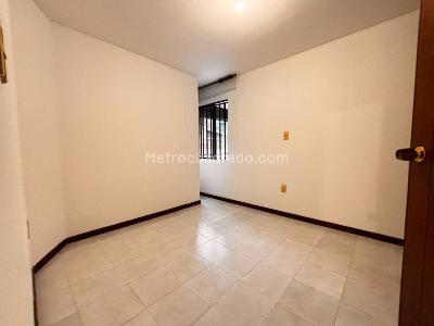 Apartamento de 4 alcobas en venta en Altos De Cabecera, Bucaramanga, 117 m² · foto 11 de 20