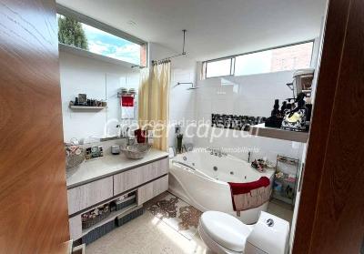 Casa de 4 alcobas en venta en Alto De Palmas, Envigado, 1000 m² · foto 17 de 20