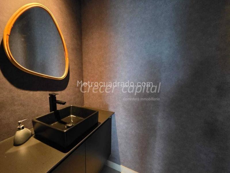 Apartamento Exclusivo de 2 Alcobas con Balcón en El Poblado - 8