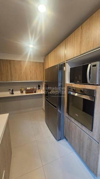 Exclusive 4BR Apartment with Terrace in El Poblado - 6