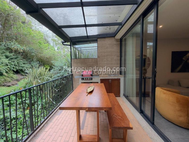 Furnished 1BR Apartment with Terrace View in Alto de Palmas - 4